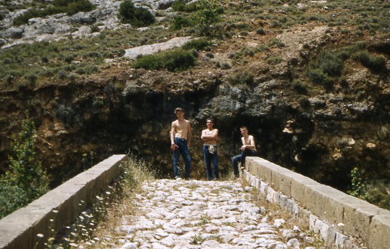 ACS20 Mike Woodruff, Pat Hinds, and John Woods on the way to the Dog River caves.